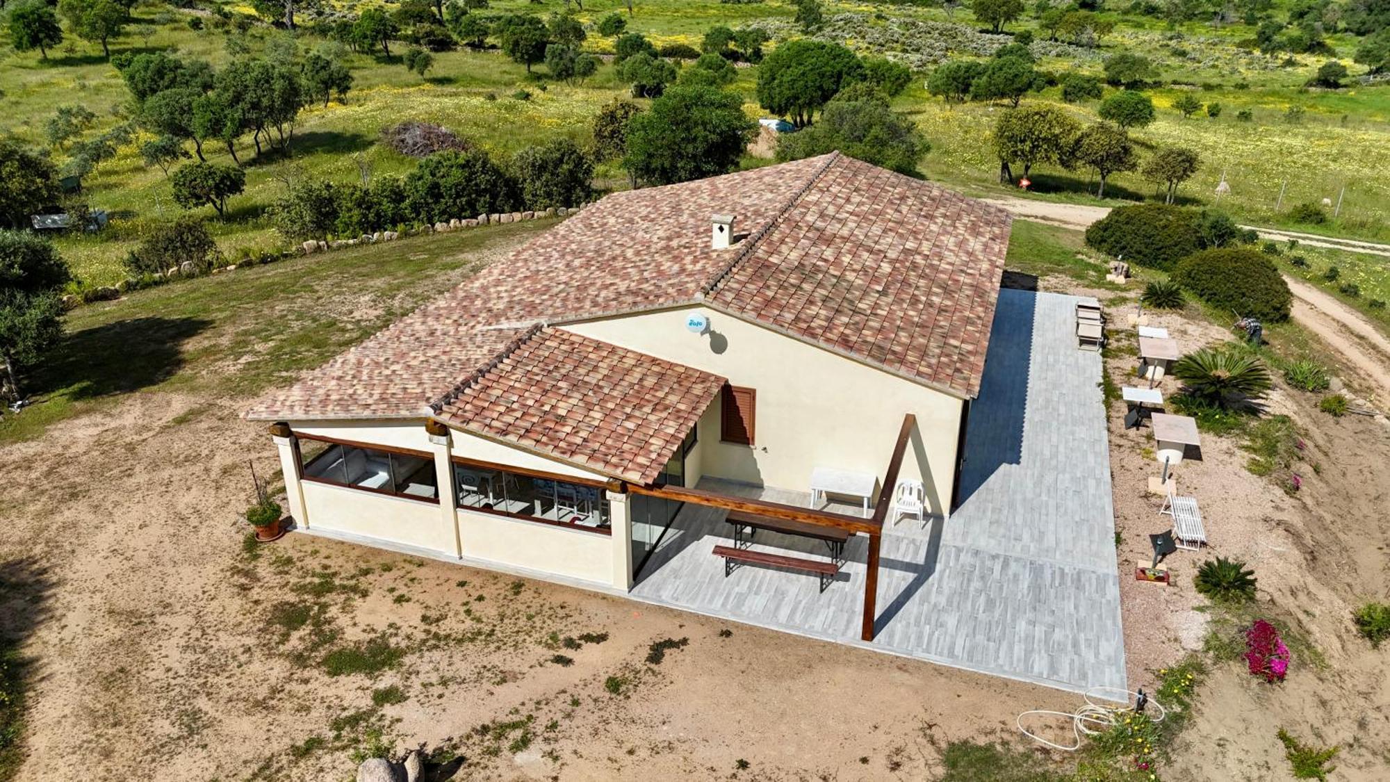 Molti Mari B&B Resort Olbia Ngoại thất bức ảnh