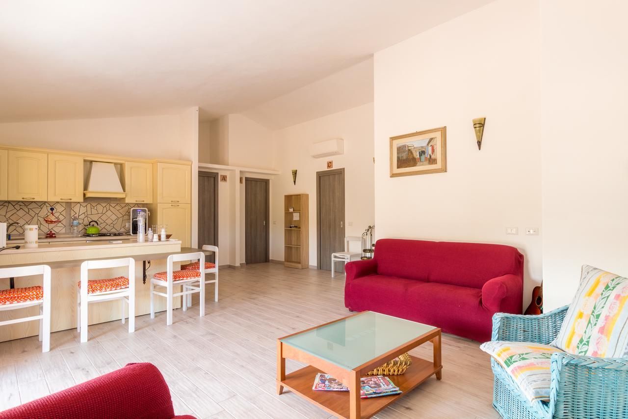 Molti Mari B&B Resort Olbia Ngoại thất bức ảnh