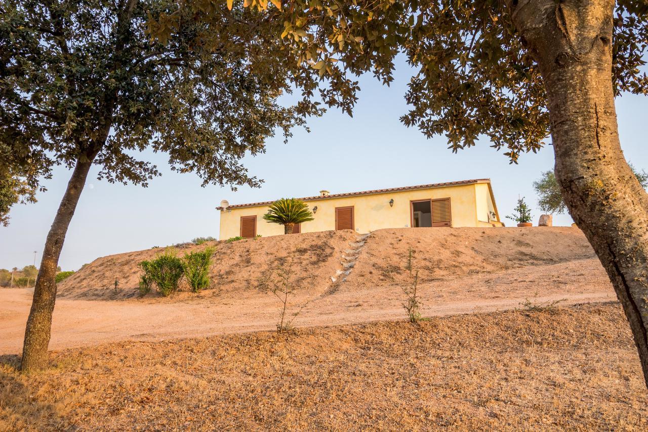 Molti Mari B&B Resort Olbia Ngoại thất bức ảnh
