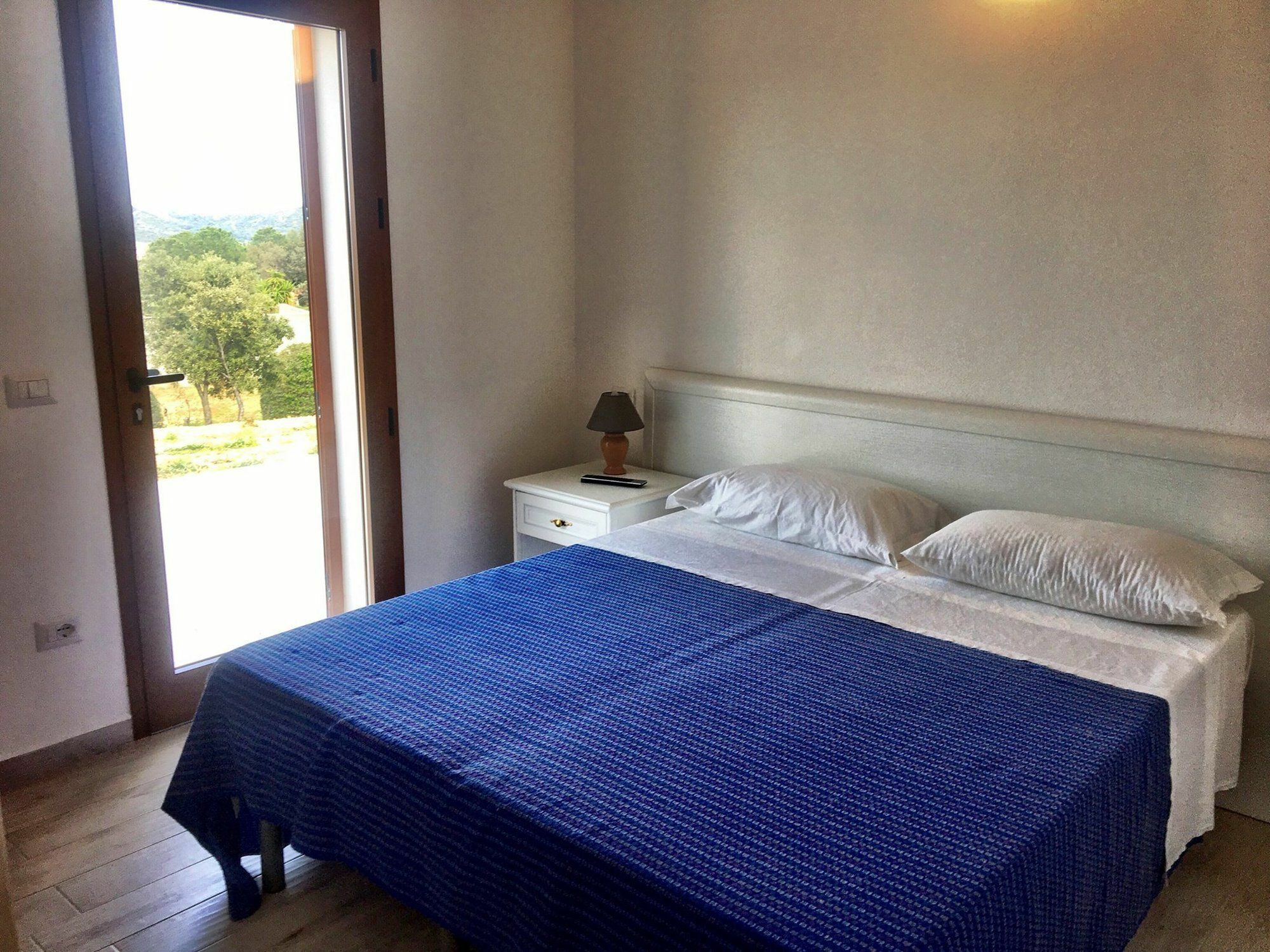 Molti Mari B&B Resort Olbia Ngoại thất bức ảnh
